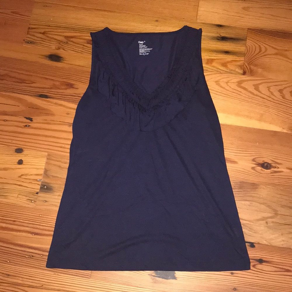 Navy Gap tank w ruffle neck - size S